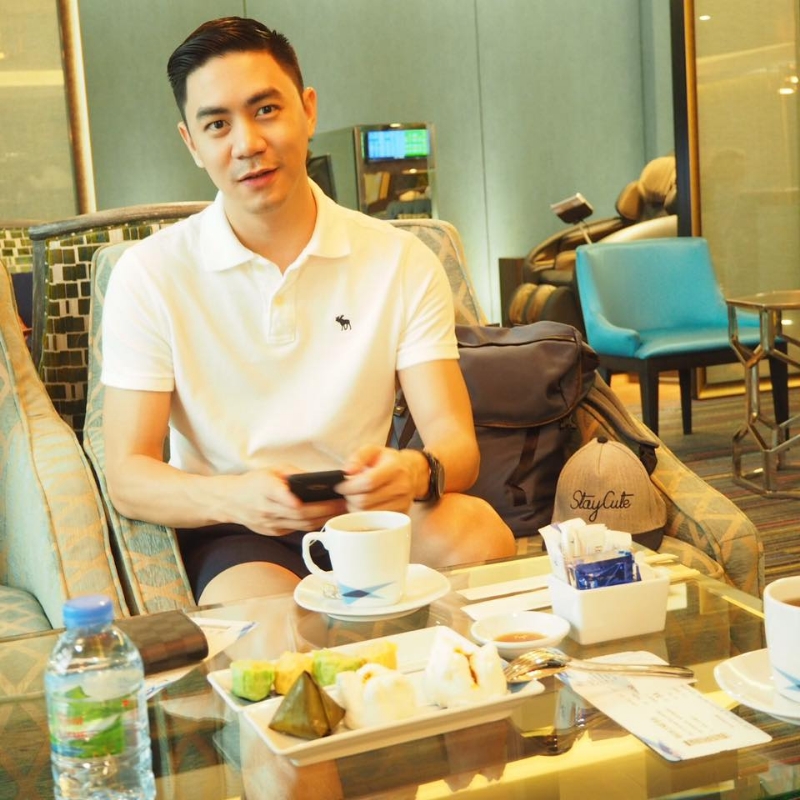 李的第二张照片--九龙交友中心
