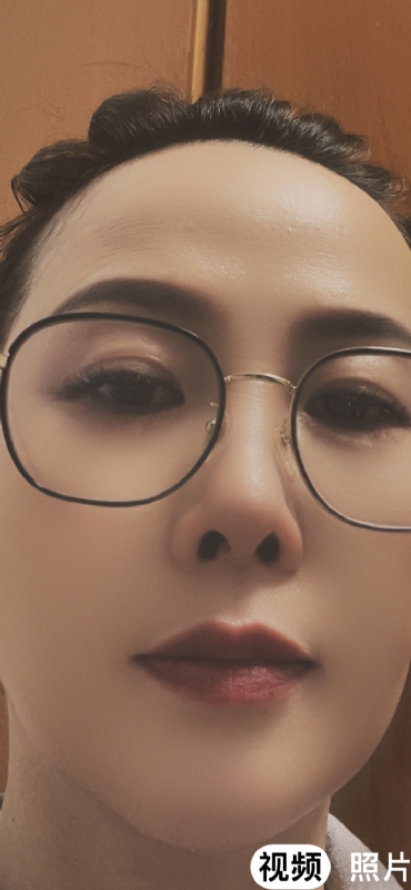 水女人的第一张照片--九龙交友中心