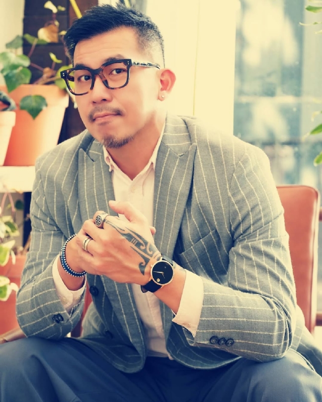 晚风渡半舟的第一张照片--九龙交友中心